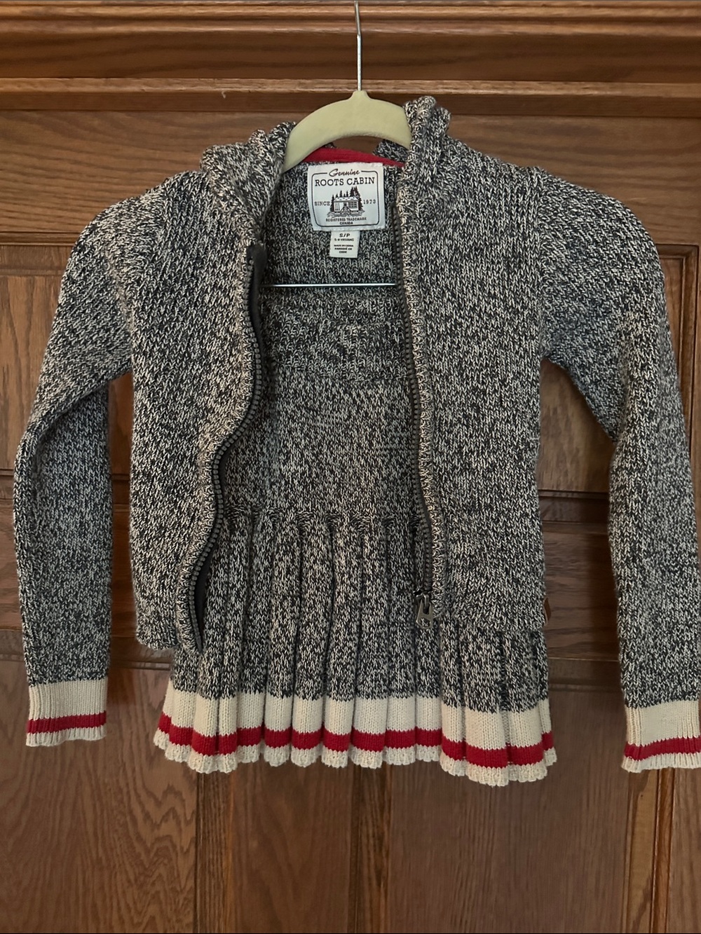 Girls Roots sweater set